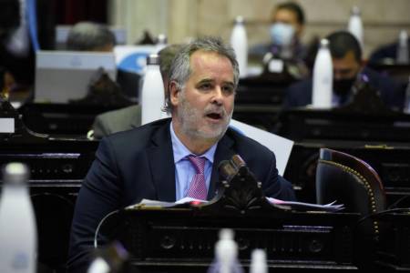 Topo Rodríguez: “el descuento de gas llegará a más de 13.700 hogares de Coronel Suárez”