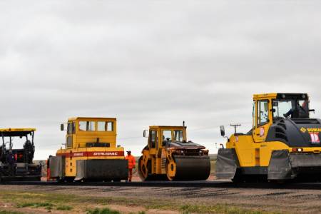 Autopista RN 33 entre Bahía Blanca y Tornquist: Vialidad Nacional continúa con  los trabajos 