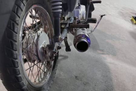 Buscan prohibir la circulación de motos con caños de escape que provoquen explosiones