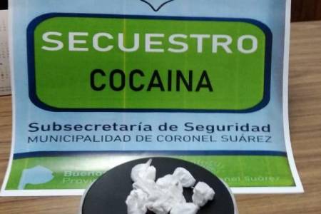 La Policía Comunal secuestro “cocaína” y “porros”