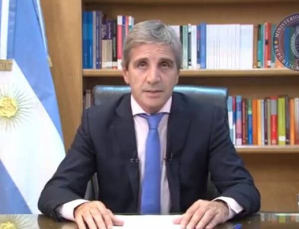 Luis Caputo anunció las medidas de emergencia: “Venimos a solucionar el problema del déficit fiscal de raíz”