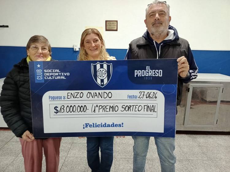 Enzo Ovando, ganador del premio mayor del Bono 56º del Club El Progreso con $13.000.000