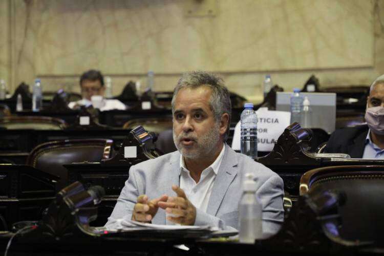 “La creación de empleo no es un eje central para el Gobierno, esto es muy grave”