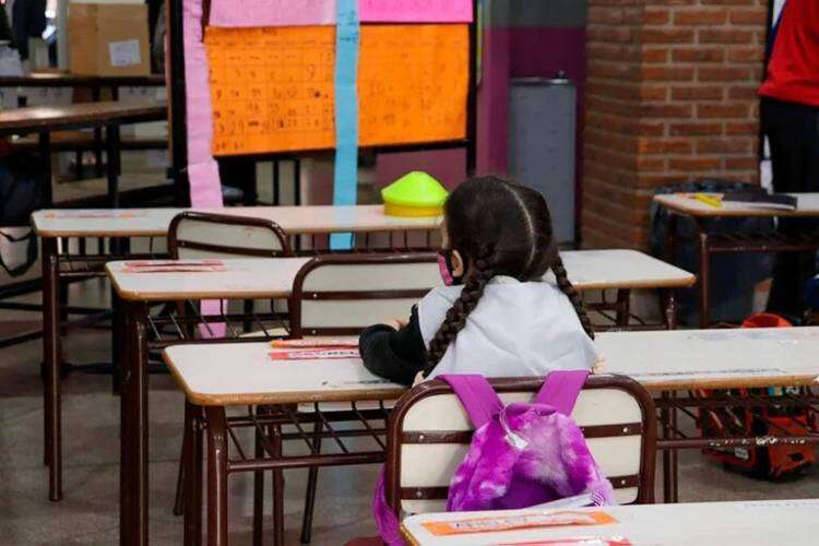 Kicillof anunció vacunas libres para mayores de 18 años y clases presenciales en todos los distritos de la provincia de Buenos Aires