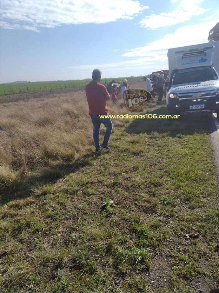 Grave accidente en Ruta 65: un camión impactó con un tractor que llevaba una cargadora