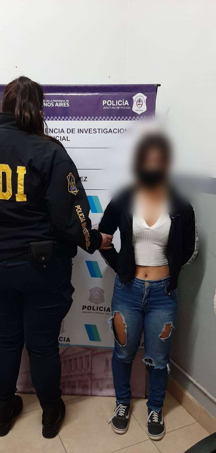 La DDI detuvo a tres mecheras, una de ellas menor de edad, por robar en un local de ropa céntrico