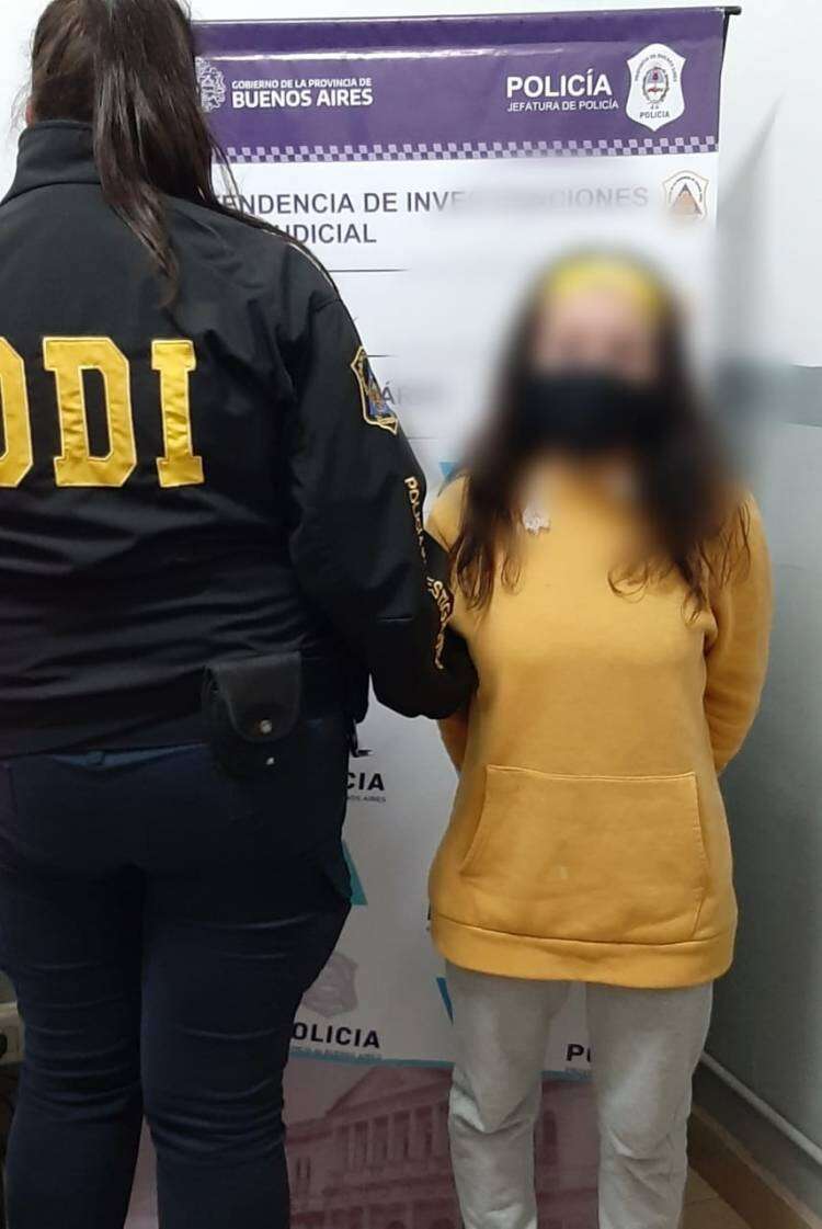 La DDI detuvo a tres mecheras, una de ellas menor de edad, por robar en un local de ropa céntrico