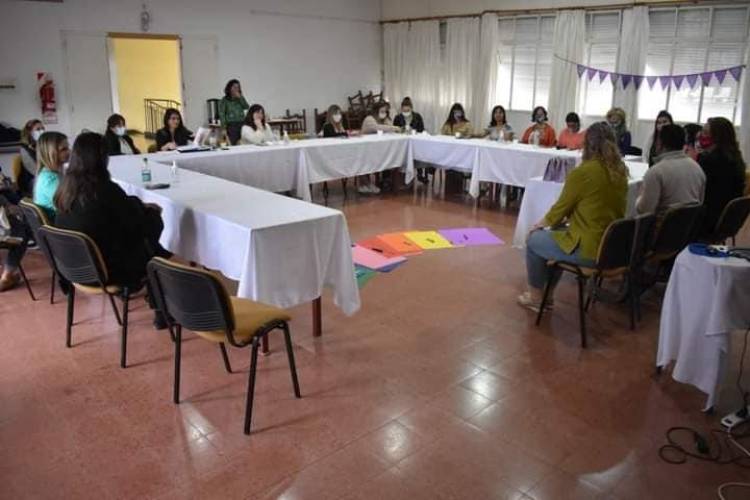 En Guaminí: fortalecimiento de los equipos interdisciplinarios para el abordaje de las violencias por razones de género