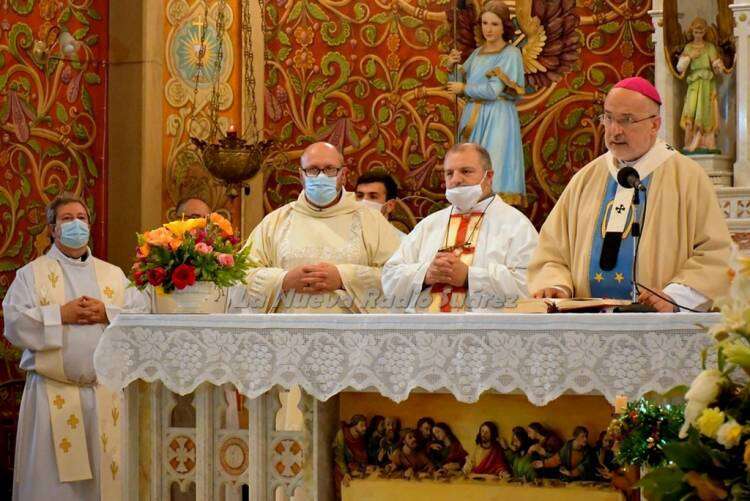 La Peregrinación a la Iglesia San José Obrero culminó con la misa del arzobispo Carlos Azpiroz Costa