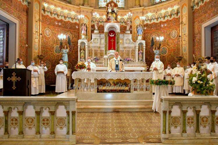 La Peregrinación a la Iglesia San José Obrero culminó con la misa del arzobispo Carlos Azpiroz Costa