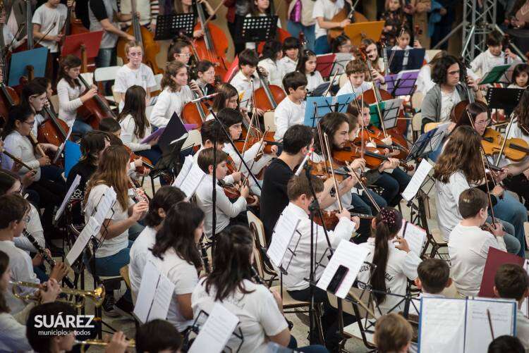 EMMCOS: Más de 130 músicos en escena en una tarde a toda orquesta en la Unidad Académica 