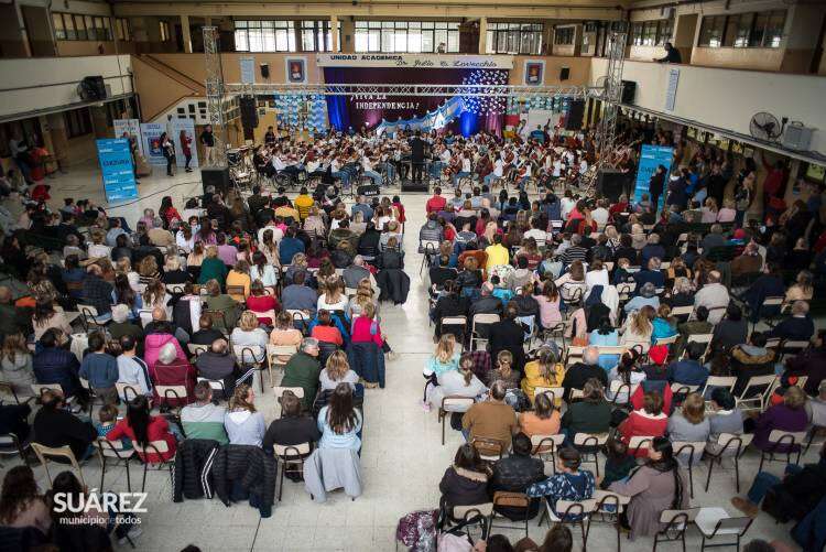 EMMCOS: Más de 130 músicos en escena en una tarde a toda orquesta en la Unidad Académica 