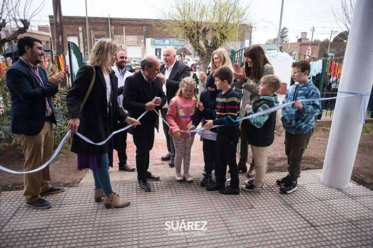 Moccero inauguró junto a la comunidad educativa de la E.P N° 4 la ampliación del SUM, la nueva dirección y sala de profesores