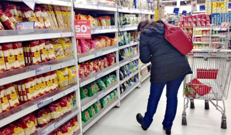 La inflación de enero fue del 20,6% y una familia tipo necesitó $ 596 mil para no ser pobre