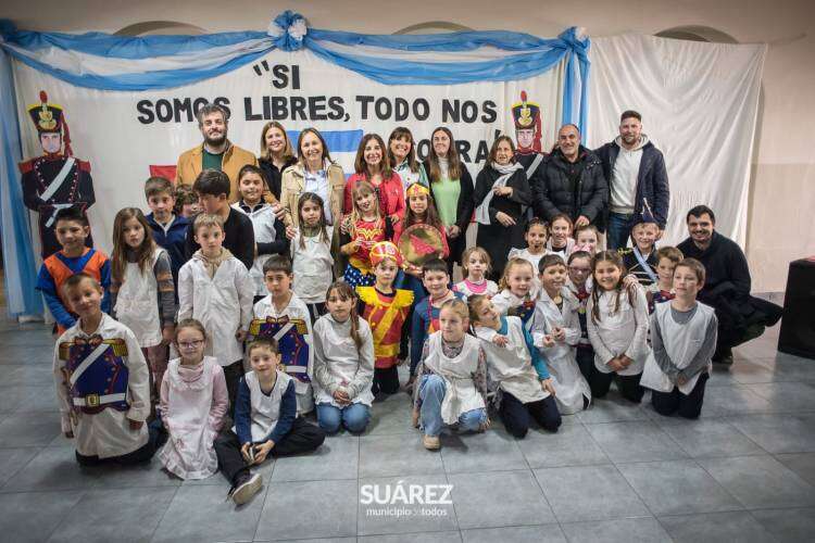 El acto oficial por el 174° aniversario del fallecimiento del General San Martín se conmemoró en una escuela de Santa María 