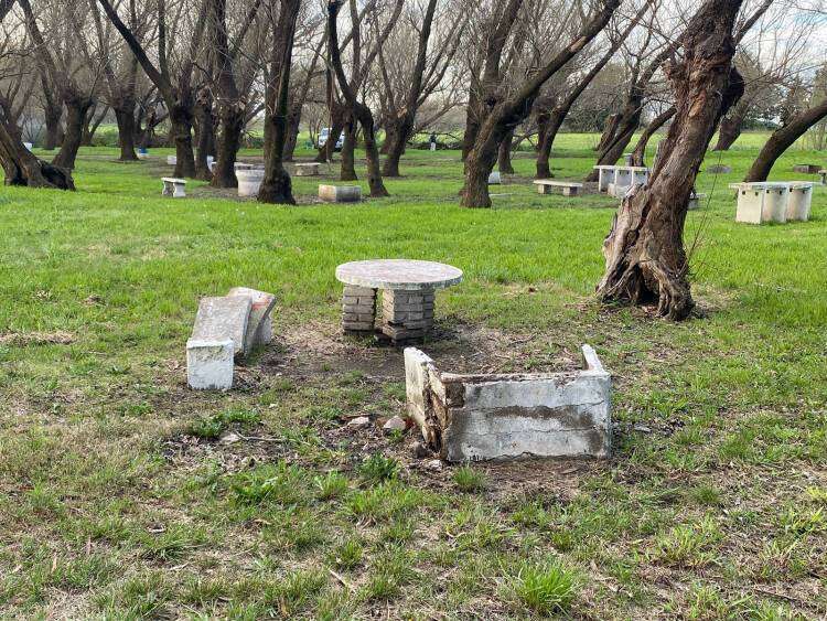 Balneario municipal Samuel Davies, entre la desidia y el abandono