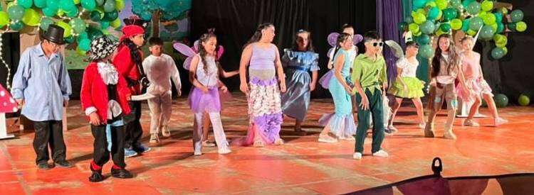 La Escuela Nº 11 realizó un imponente acto recreativo de cierre en el Polideportivo Municipal