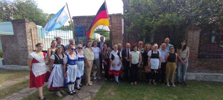 Histórica visita del Embajador de Alemania a las Colonias de Olavarría.