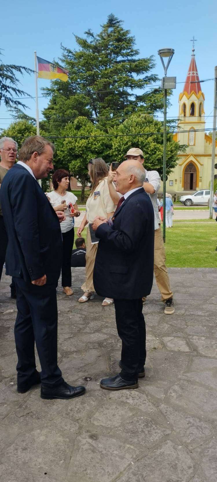 Histórica visita del Embajador de Alemania a las Colonias de Olavarría.