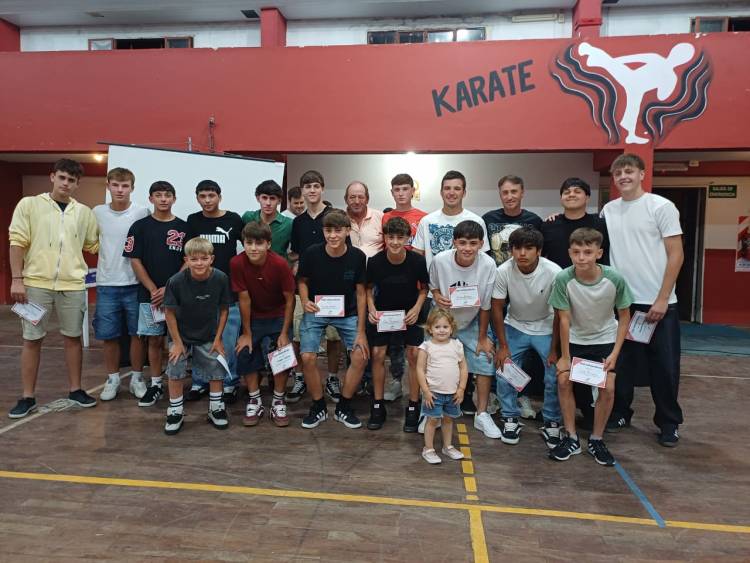 Independiente celebró su tradicional Fiesta del Deporte y Brindis de Fin de Año