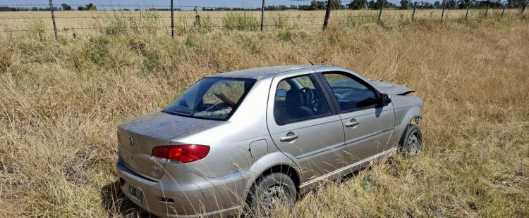 Se durmió al volante y chocó una columna