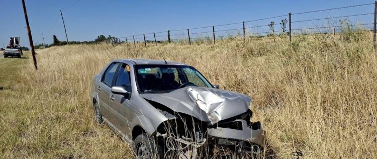Se durmió al volante y chocó una columna