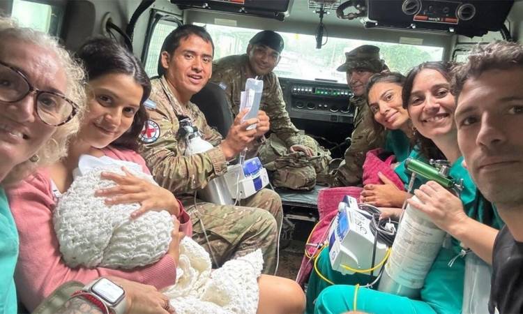 La historia detrás de una de las imágenes más conmovedoras de la inundación en Bahía