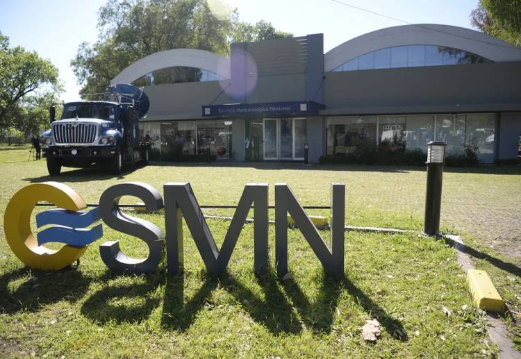 Trabajadores del Servicio Meteorológico Nacional en alerta por posibles despidos
