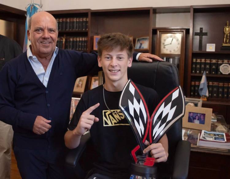 Orgullo suarense: Francisco Rohwein en lo más alto del automovilismo