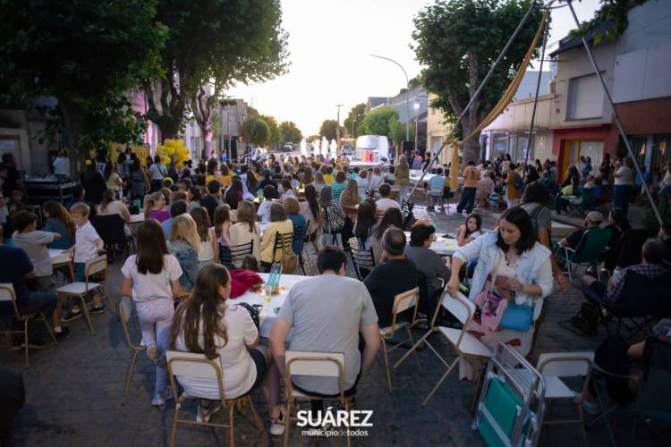 “Nos interesaba que la escuela llevara el nombre de un artista local”