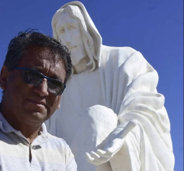 La estepa impuso su récord: Cutral Có inauguró la escultura de Lionel Messi más grande del mundo