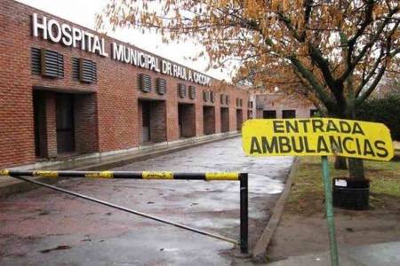 Murió un bombero tras impactar su moto contra un poste en Suárez