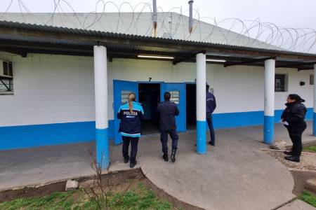 CONTROLES VEHICULARES, PROCEDIMIENTO POR VENTA AMBULANTE Y RECUPERACIÓN DE UNA HERRAMIENTA SUSTRAÍDA