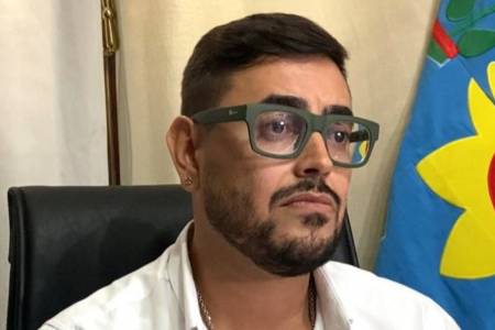El intendente de Saavedra, Matías Nebot, reveló que lleva 308 días sin consumir - Tras la confesión de Nebot, el Concejo Deliberante espera explicaciones y crece el debate político en Saavedra