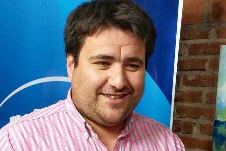 “Buscamos un equilibrio, la gente quiere dirigentes nuevos, no políticos”