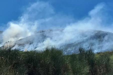 Bomberos de Sierra de la Ventana afirman que “el incendio está controlado”