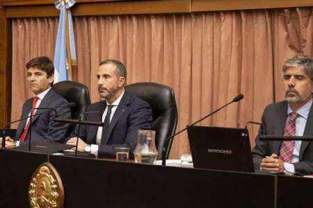 ¿Cuáles son los tres requisitos que deberá cumplir Cristina para no perder la domiciliaria?
