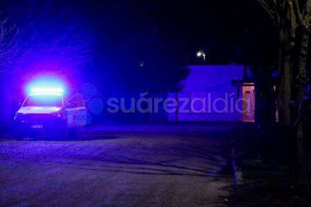 Discutió con su ex, se atrincheró en el techo, lo transmitió en vivo, dañó dos patrulleros y lesionó a un policía