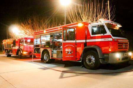 Bomberos Voluntarios celebra su 66º aniversario con la presentación de un nuevo vehículo