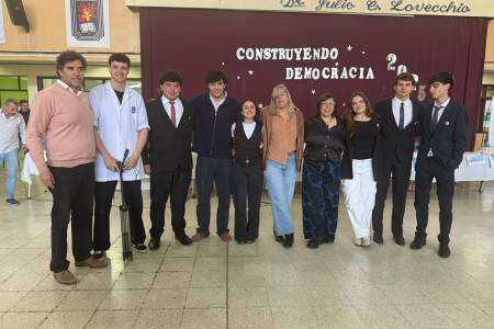Jóvenes protagonistas: el Centro de Estudiantes de la Secundaria N°4 organizó el debate político