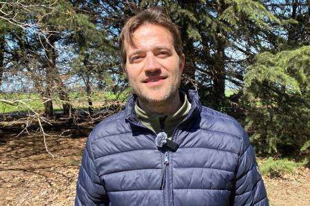 Ing. Juan Pablo Renzi: "Austral Inta... una nueva opción de leguminosa forrajera..."