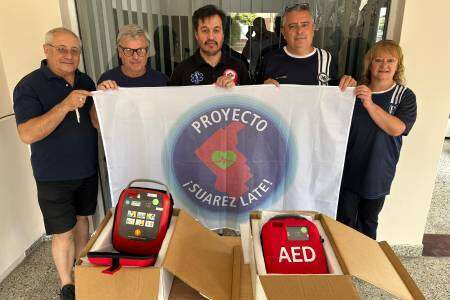 El Club El Progreso de Santa María ya cuenta con dos desfibriladores 