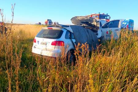 Trágico choque frontal cerca de Guaminí: tres muertos y dos heridos