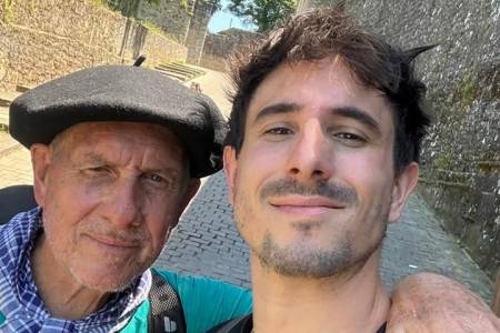 Un peregrino camino a Compostela. Osvaldo Azpilicueta y una experiencia inolvidable junto a su hijo Andoni