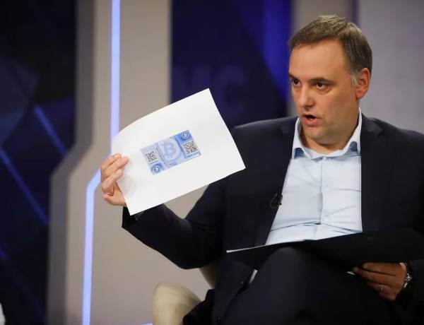 Adorni: la Justicia le prohibió salir del país por "peligro de fuga inminente"