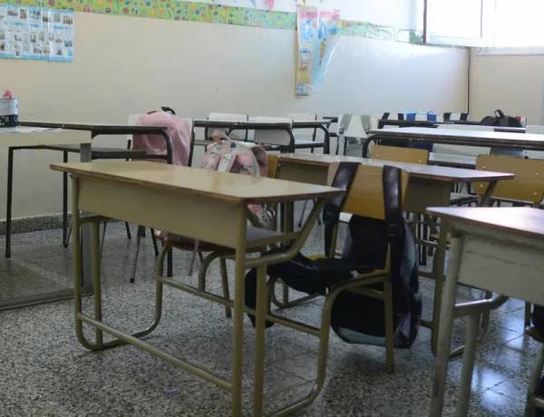 Feriado jueves y día no laborable el viernes: qué pasará con las clases