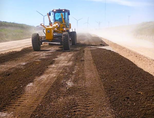 Vialidad Nacional realiza mantenimiento en RN 33