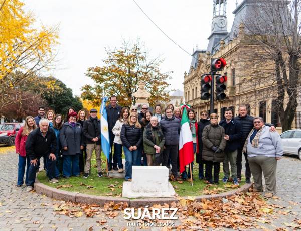 Reconocimiento a Edgardo Gangone por su compromiso con la cultura italiana